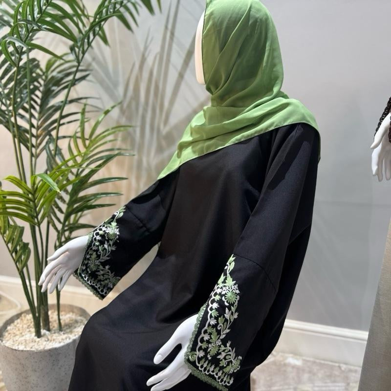 Humaira - Linen Embroidery Split Sleeve Lace Details Closed Abaya