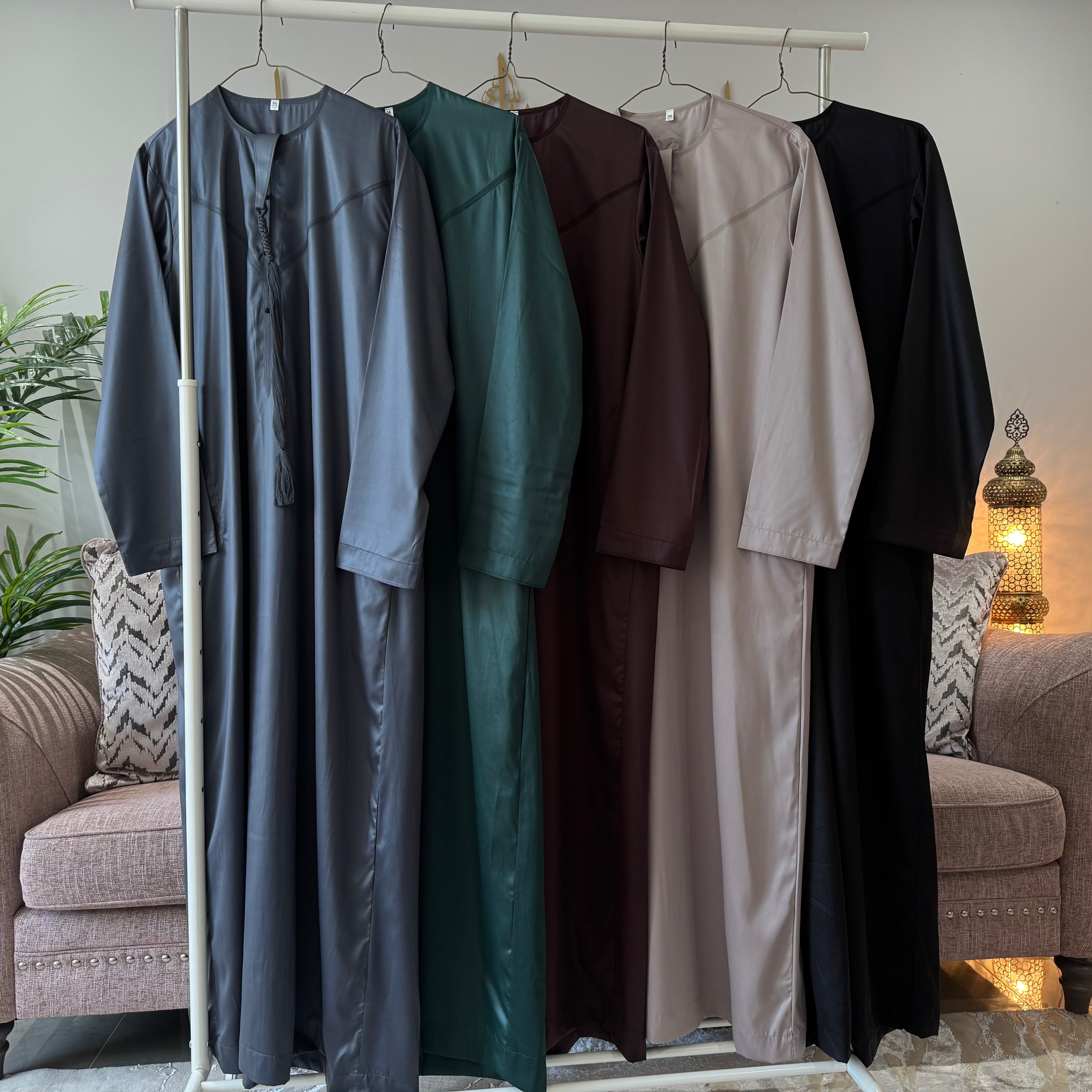 Premium Emirati Thobe for Men - Traditional Islamic Clothing