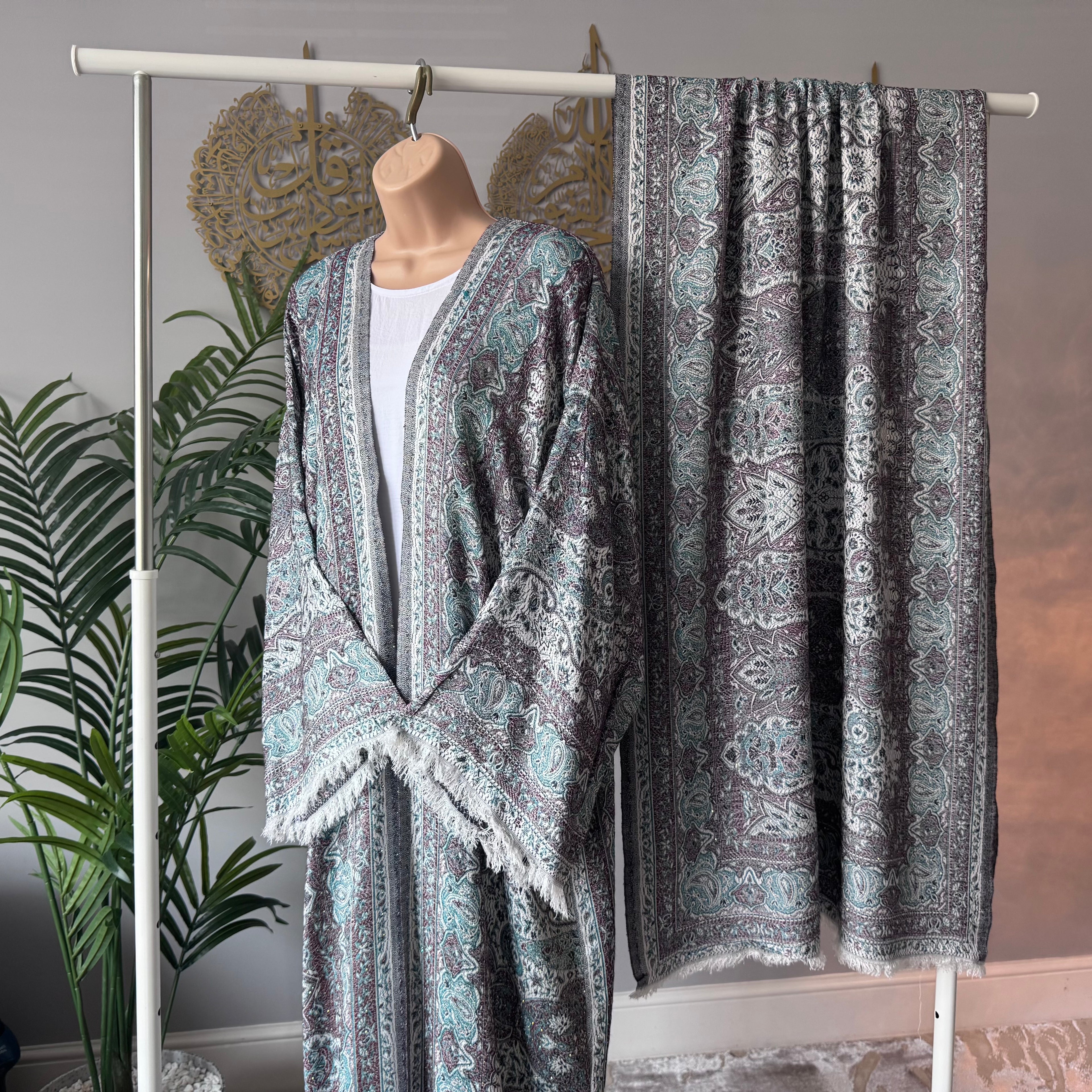 Pashmina abaya